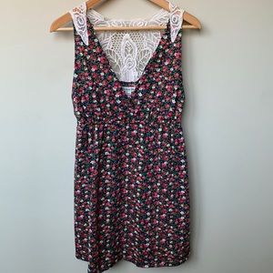 Forever 21 Floral Lace Sleeveless Dress
